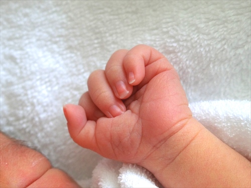 生後2日目の赤ちゃんの爪